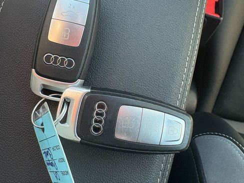 Used 2022 Audi Q4 e-tron quattro Premium Plus w/ Premium Plus AWD/4WD image 14