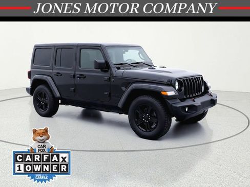 Used 2021 Jeep Wrangler Unlimited Sport image 1