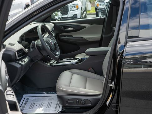 New 2026 Buick Envista Avenir FWD image 19