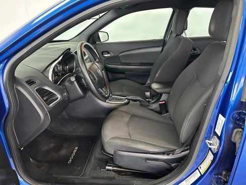 Used 2014 Dodge Avenger SE FWD image 10