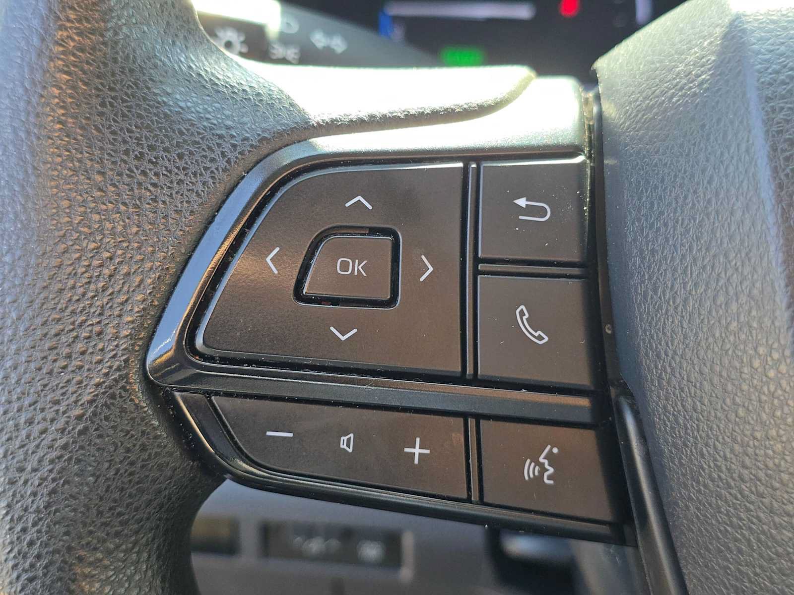 Certified 2023 Toyota Sienna LE FWD image 29