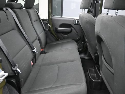 Used 2023 Jeep Wrangler Unlimited w/ Sun & Screen Package AWD/4WD image 30