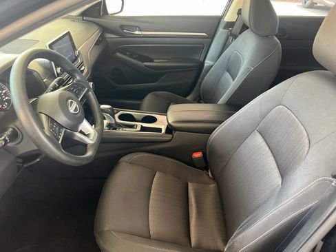 Certified 2023 Nissan Altima 2.5 SV FWD image 4