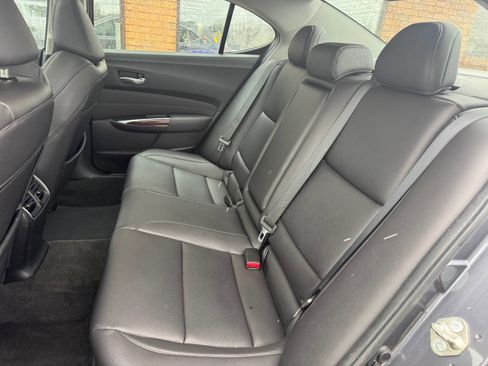 Used 2017 Acura TLX image 19