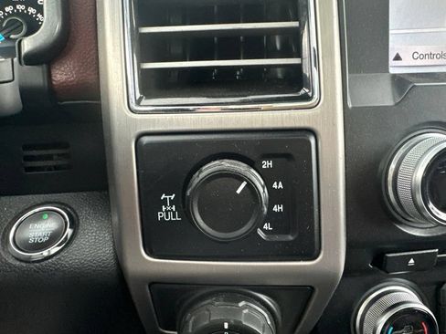 Used 2018 Ford F150 Platinum w/ Max Trailer Tow Package AWD/4WD image 20