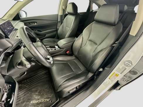 Used 2023 Honda Accord Touring image 13