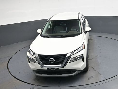 Used 2022 Nissan Rogue SV image 32