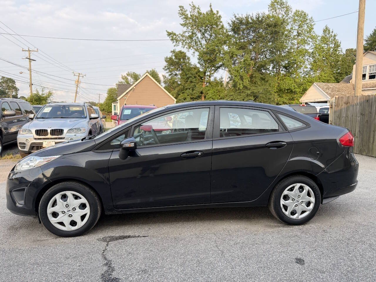 Used 2013 Ford Fiesta SE FWD image 5