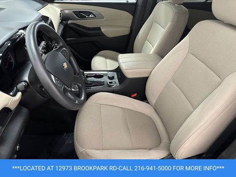 Used 2023 Chevrolet Traverse LS FWD image 9