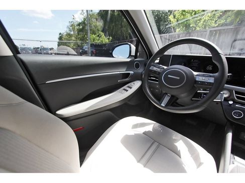 Certified 2026 Hyundai Sonata SEL FWD image 9