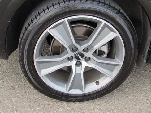 Used 2019 Audi Q5 2.0T Premium Plus w/ Premium Plus Package AWD/4WD image 30