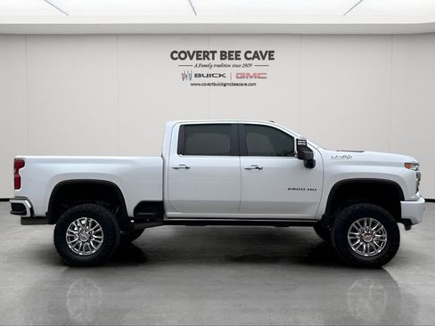 Used 2021 Chevrolet Silverado 2500 High Country w/ Z71 Off-Road Package image 11