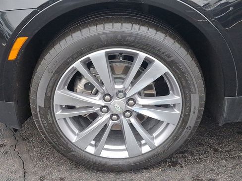 Certified 2025 Cadillac XT5 Premium Luxury w/ LPO, Floor Liner Package image 10