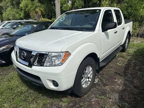 Certified 2021 Nissan Frontier SV w/ SV Utility Package RWD image 2