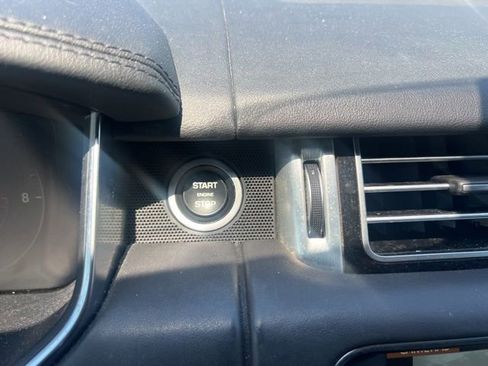 Used 2017 Land Rover Range Rover Supercharged AWD/4WD image 26