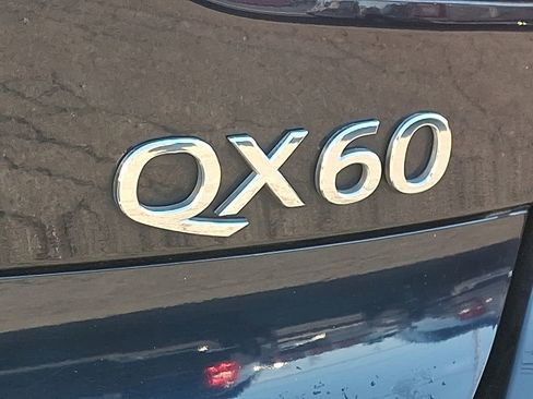 Used 2019 INFINITI QX60 Luxe w/ Essential Package image 37