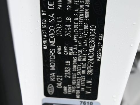 Used 2021 Kia Forte LXS image 17