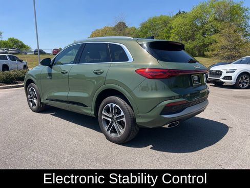 Used 2025 Audi Q5 Premium w/ 19" Wheel Package image 9