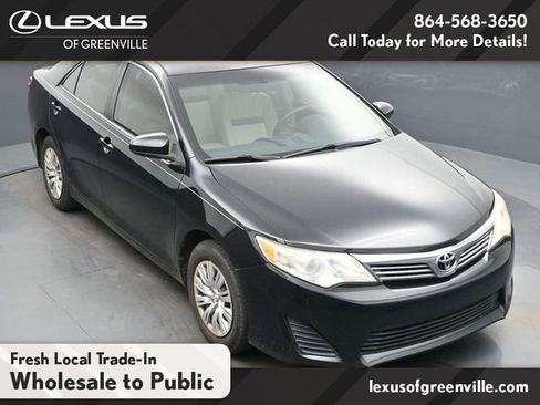 Used 2014 Toyota Camry FWD image 18