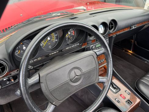 Used 1987 Mercedes-Benz 560 SL image 28