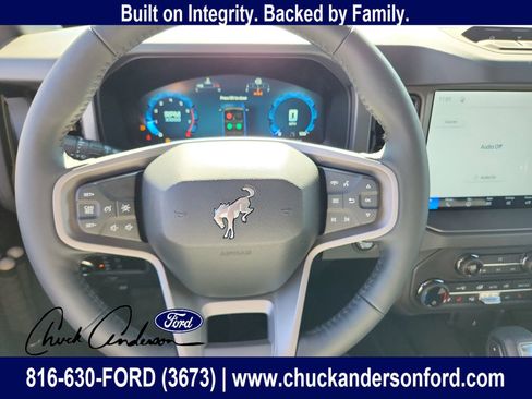 New 2026 Ford Bronco Badlands w/ Sasquatch Package AWD/4WD image 16