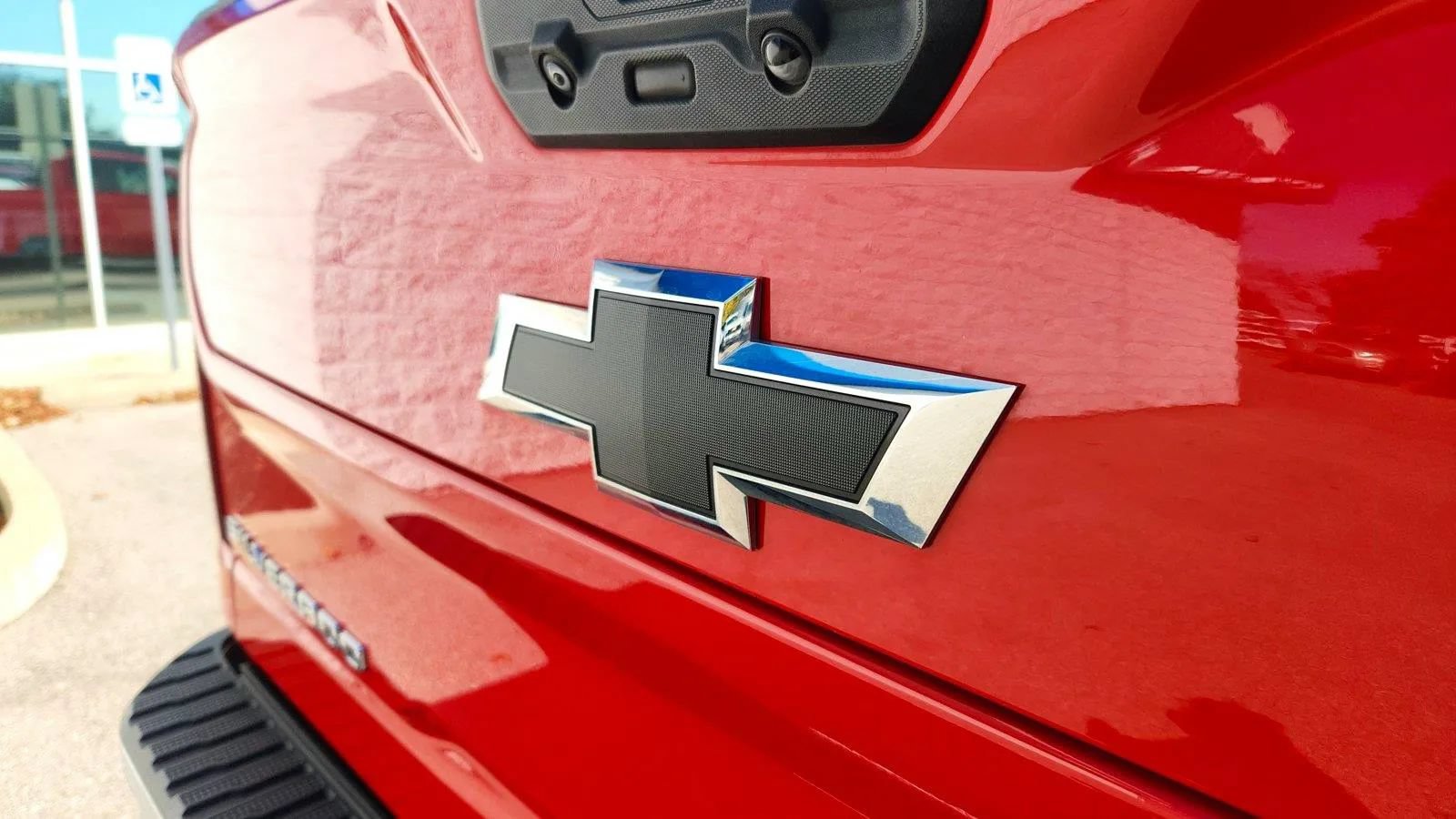 Used 2024 Chevrolet Silverado 2500 LT w/ Convenience Package AWD/4WD image 33