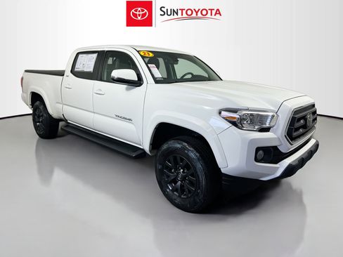 Used 2023 Toyota Tacoma SR5 w/ Technology Package RWD image 1