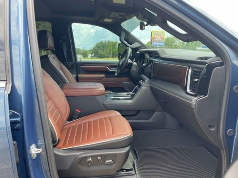 Used 2025 GMC Sierra 2500 Denali Ultimate AWD/4WD image 33