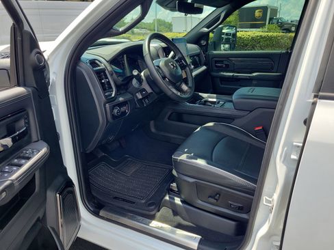 Used 2026 RAM 3500 Limited AWD/4WD image 16
