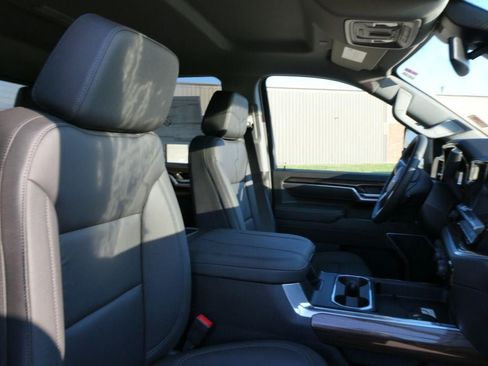 New 2026 Chevrolet Silverado 2500 LT w/ Trail Boss Package AWD/4WD image 10