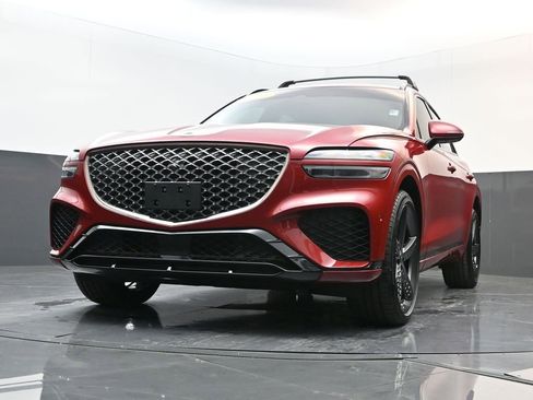 Used 2025 Genesis GV70 3.5T Sport w/ Sport Advanced Package AWD/4WD image 21