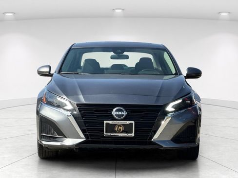 Used 2023 Nissan Altima 2.5 SL FWD image 8