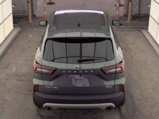 Used 2025 Ford Escape Active AWD/4WD image 4