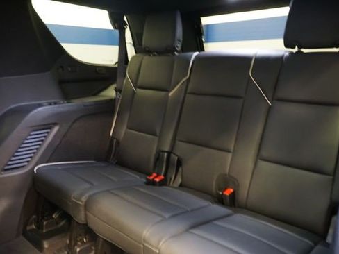 Certified 2025 Cadillac Escalade Premium Luxury AWD/4WD image 25