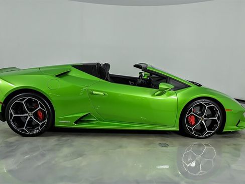 Used 2020 Lamborghini Huracan EVO AWD/4WD image 11