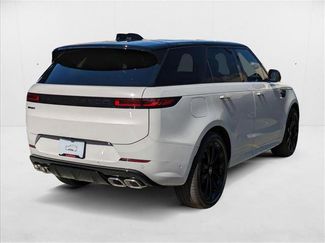 New 2025 Land Rover Range Rover Sport Dynamic SE video 2