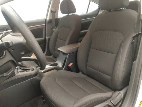 Used 2019 Hyundai Elantra SEL w/ Cargo Package image 17