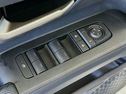 Certified 2025 Toyota Tacoma TRD Off-Road image 20