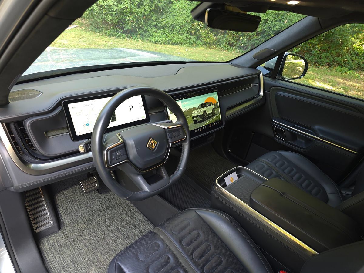 Used 2023 Rivian R1S Adventure Quad AWD/4WD image 2