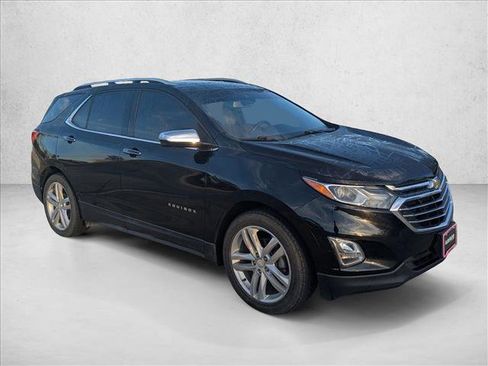 Used 2019 Chevrolet Equinox Premier image 3
