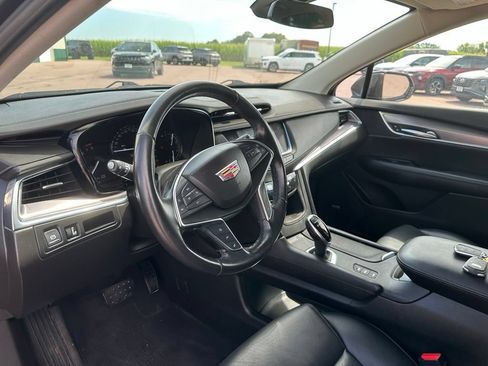 Used 2019 Cadillac XT5 Premium Luxury AWD/4WD image 13