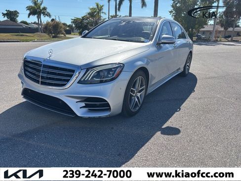 Used 2019 Mercedes-Benz S 560 4MATIC Sedan image 2