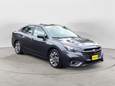 Used 2025 Subaru Legacy Limited image 7