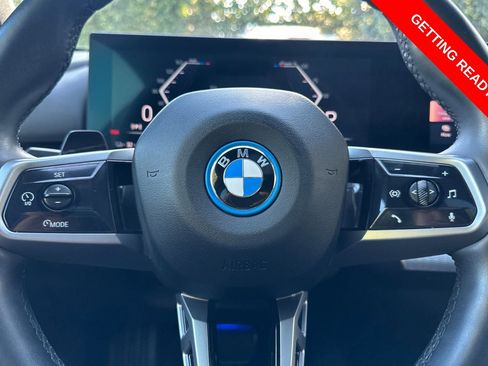 Used 2025 BMW i5 eDrive40i w/ M Sport Package image 23