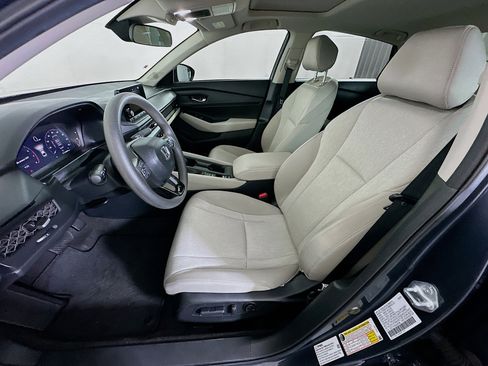 Used 2025 Honda Accord SE image 13