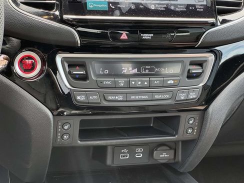 New 2026 Honda Ridgeline Black Edition image 13