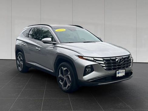 Used 2022 Hyundai Tucson Limited w/ Cargo Package AWD/4WD image 7
