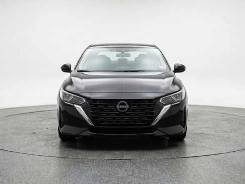 Used 2025 Nissan Sentra SV FWD image 2