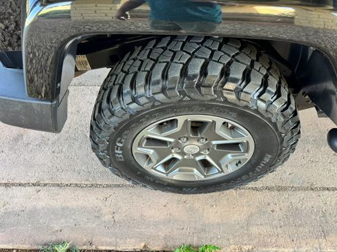 Used 2014 Jeep Wrangler Unlimited Rubicon w/ Connectivity Group AWD/4WD image 27