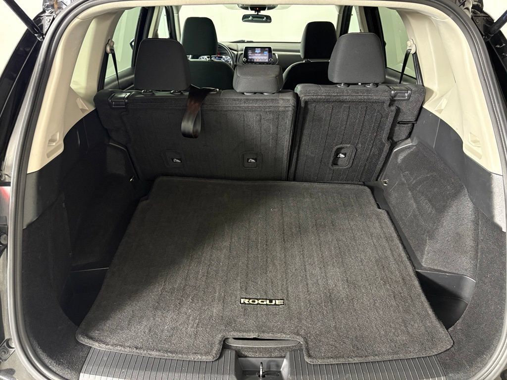 Used 2024 Nissan Rogue S FWD image 35